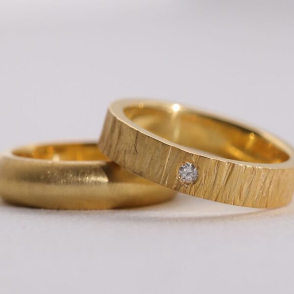 純金指輪　オーダーお受けいたします。ご結婚指輪もご相談ください。